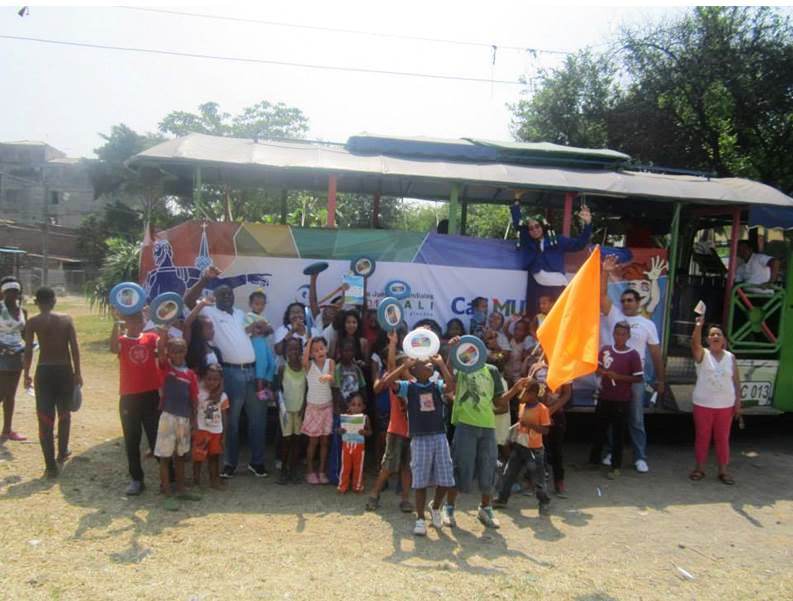 La Chiva Mundialista lleg� a comunas del oriente de Cali y a tres corregimientos