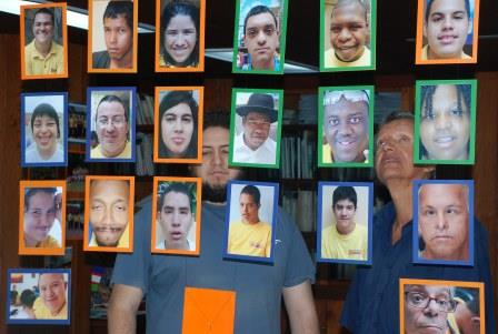 Exposici�n de pintura, en la Sala Jorge Luis Borges