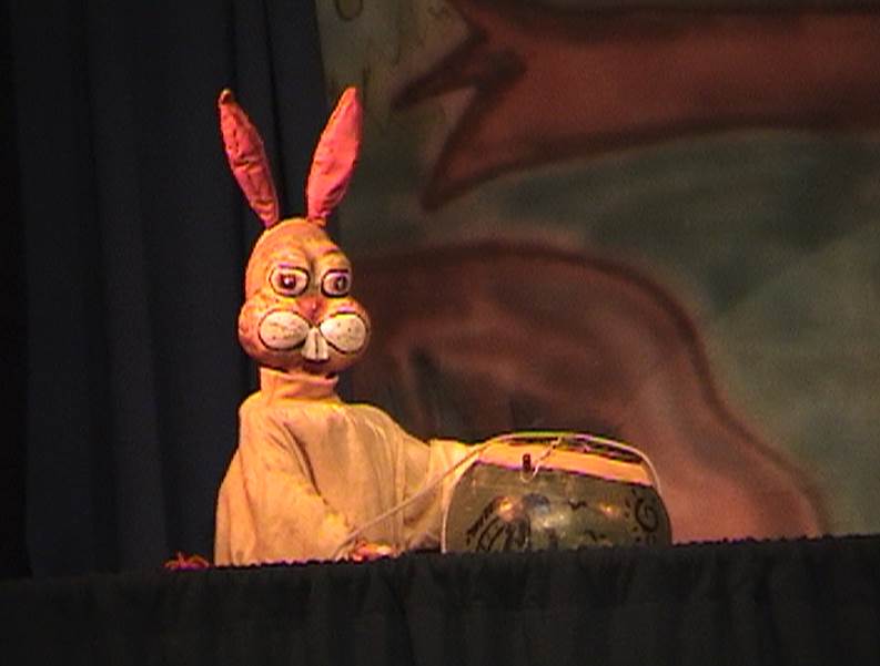 �Las Orejas del P�caro T�o Conejo� en la Casa de los T�teres