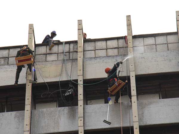 Fachada de la torre de la Alcald�a se pone a tono para los Juegos Mundiales