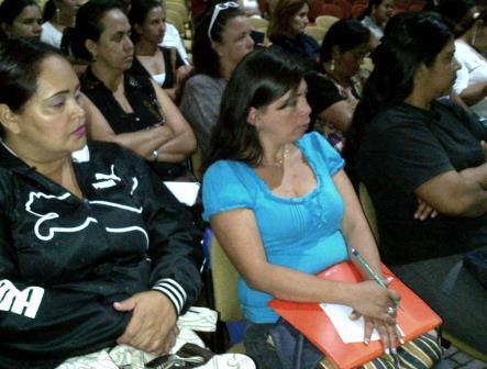 Balance de M�s Familias en Acci�n; este martes, la Asesor�a de Paz  llev� a cabo una reuni�n en el Centro Cultural de Cali