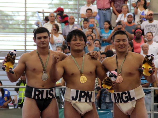 El sumo un deporte que contagia el coraz�n de los cale�os