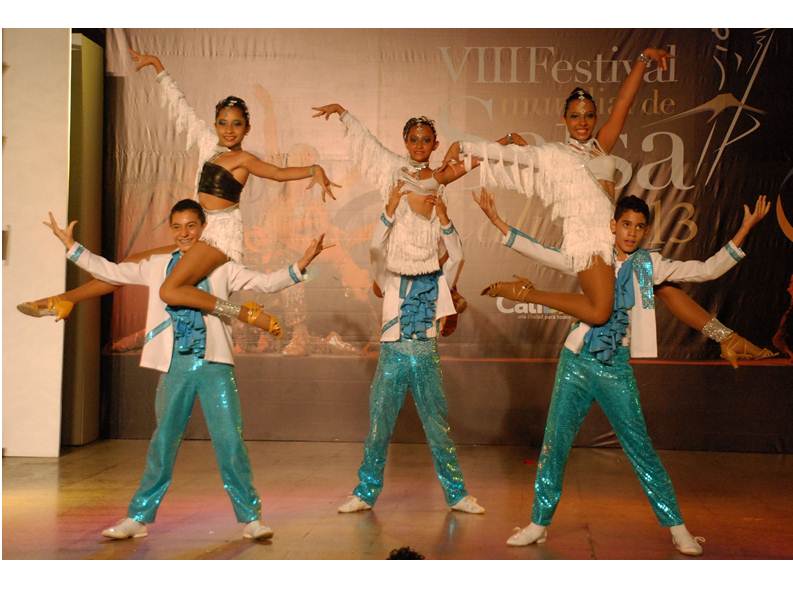 En el VIII Festival mundial de salsa los ni�os disfrutan ser ni�os