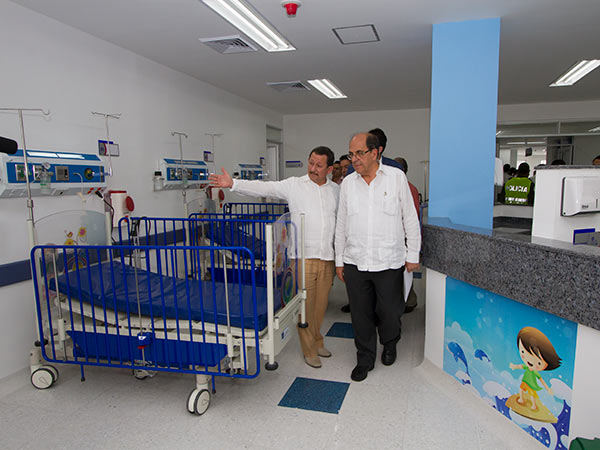 Inauguradas modernas salas en el Carlos Holmes Trujillo