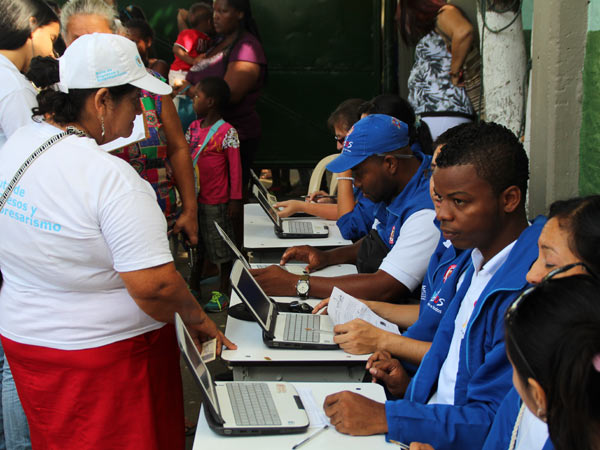 Jornada �Lazos�  en la Comuna 6