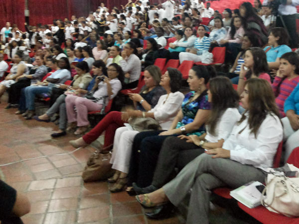 Con teatro foro promueven la atenci�n en educaci�n