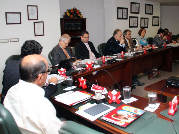 Sesion� Junta Directiva de Emcali