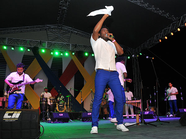 Herencia de Timbiqu� puso a vibrar a los asistentes de la Cumbre Afro