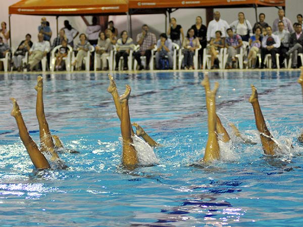 Con nueva piscina �sirenas cale�as� nadar�n sin contratiempos