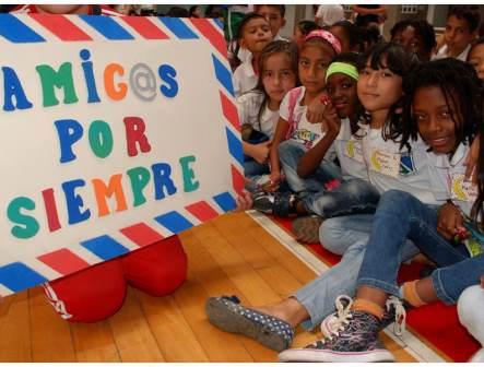 En campa�a �Amigos por siempre�, 1400 ni�os se encontraron en el Coliseo Evangelista Mora