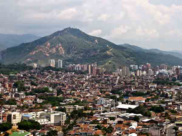 Infraestructura de Cali responde a reclamos en Los Andes y Pichind�: adjudicada pavimentaci�n de 3,5 km en Ventiaderos