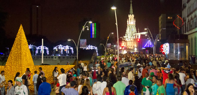 Ruta navide�a une a la familia cale�a