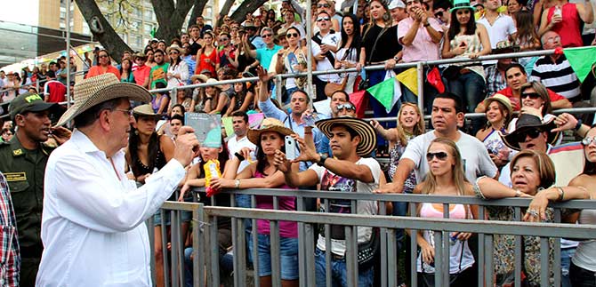 Alcalde Rodrigo Guerrero desea feliz Navidad y pr�spero a�o nuevo para todos