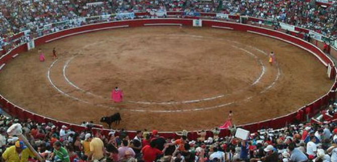 Suenan los clarines en la primera de toros de la Feria de Cali