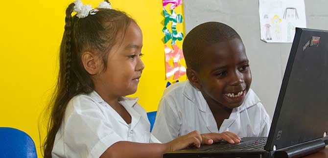 18.000 port�tiles para estudiantes y capacitaci�n a 2225 docentes, entre los logros de Educaci�n de Cali en 2013