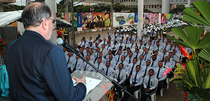Alcalde de Cali confirma respaldo a labor de los Agentes de Tr�nsito