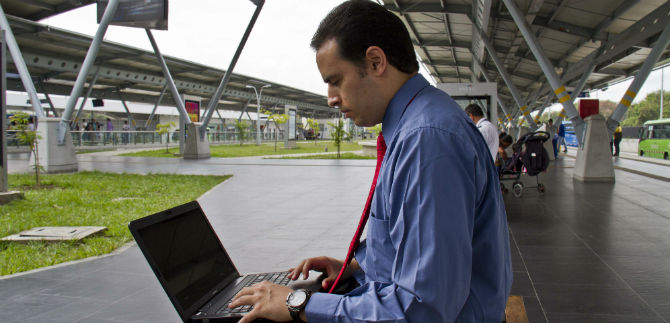 M�O, primer masivo con wifi gratis en estaciones; ofrece 31 taquillas autom�ticas