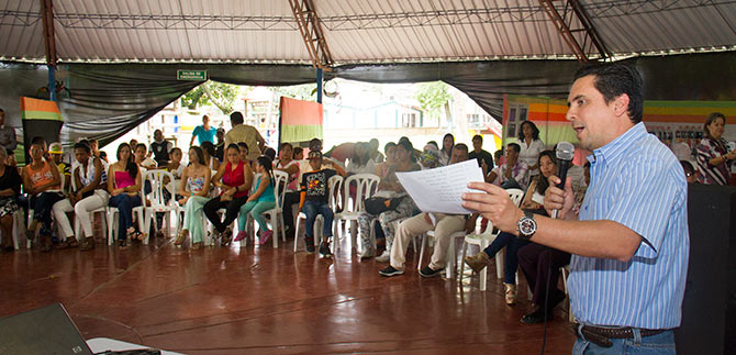 J�venes del Colectivo Norte, se certificaron en cursos de panader�a y est�tica
