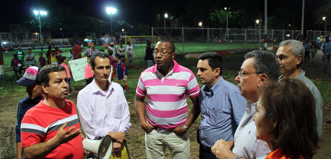 La comuna 13 cuenta con cuatro nuevos  parques  iluminados