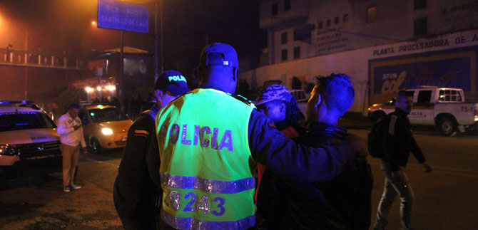 Se ampl�a el plan desarme un mes