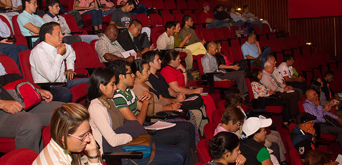Usar m�s la bicicleta, entre recomendaciones de Seminario de Calidad del Aire del Dagma