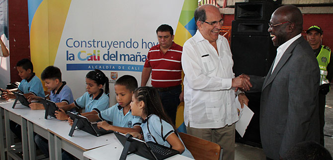 Administraci�n contin�a con la revoluci�n de la educaci�n oficial en Cali