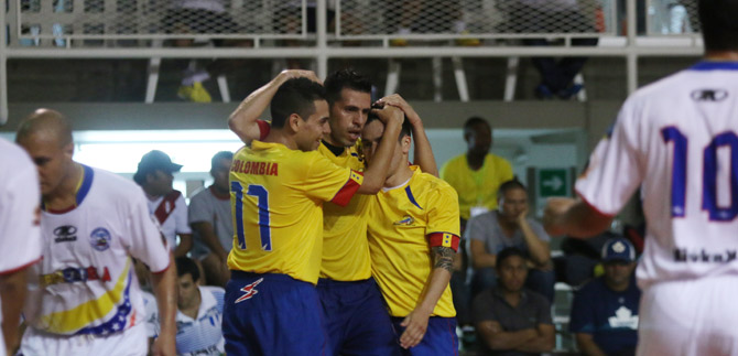 Colombia se juega en Cali el liderato del f�tbol de sal�n, este s�bado