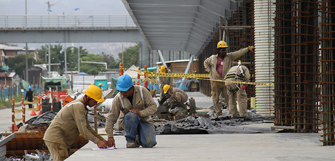 Se licitar�n 7 obras del MIO por $300.000 millones en 2015; otras 5 ser�n entregadas