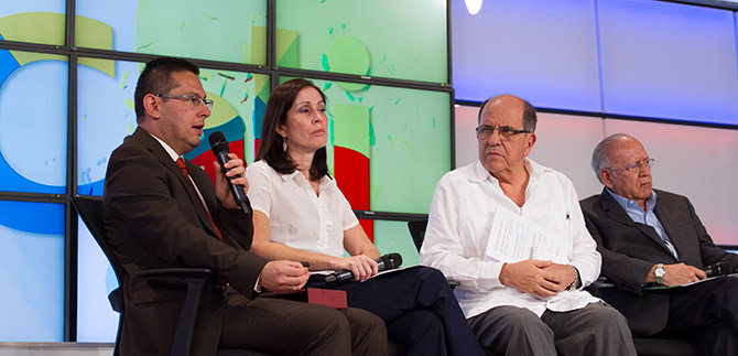 Inversiones en programas sociales alcanzan cifra hist�rica en 2014