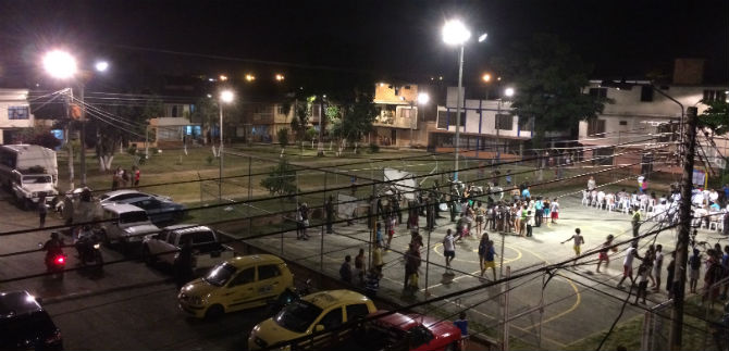 Administraci�n entreg� m�s parques y zonas verdes con luz blanca en la comuna 15