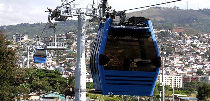 MIO Cable ofrece empleos a residentes de la comuna 20