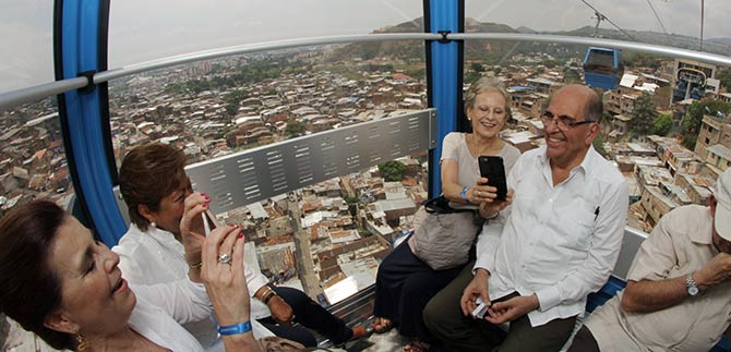 Alcalde Guerrero materializa el sue�o del MIO Cable