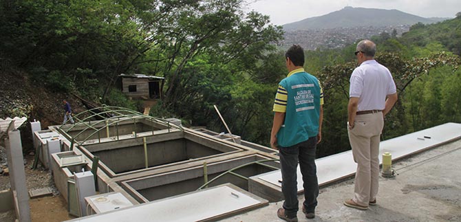 Muestran avances en obras de acueducto y saneamiento b�sico en zona rural  de Cali