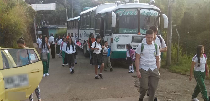 Listas las rutas de transporte para trasladar los estudiantes reubicados de cobertura educativa