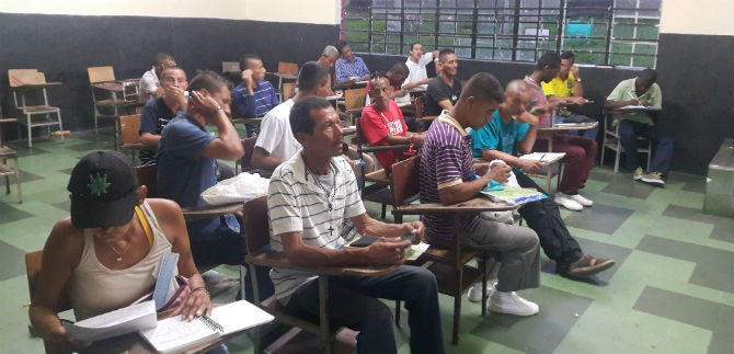 Habitantes en situaci�n de calle recibir�n su t�tulo en B�sica Primaria