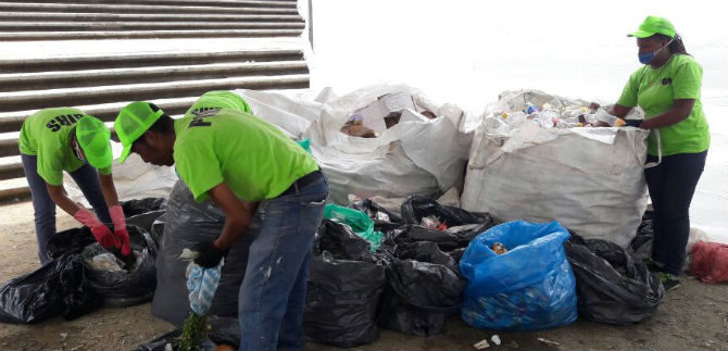 En el Petronio, 1.000 personas trabajan de sol a sol