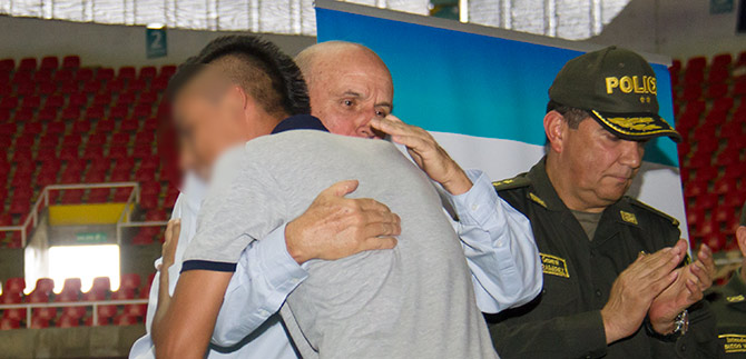 Atenci�n sicosocial y oferta laboral para 140 j�venes en alto riesgo de la ladera de Cali