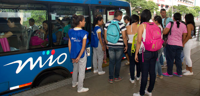 Pr�xima parada: empleo MIO