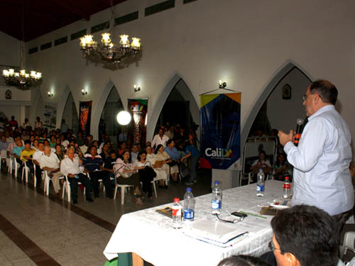 El alcalde Rodrigo Guerrero escuch� a la Comuna 3 en el d�cimo consejo comunitario