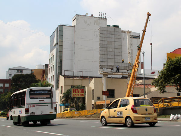 En marzo, operativos contra publicidad irregular en edificaciones