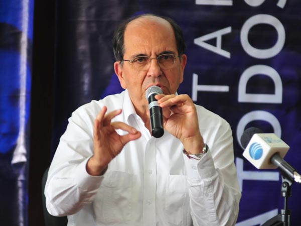 �Los di�logos de paz en Cuba deben continuar sin desfallecer�