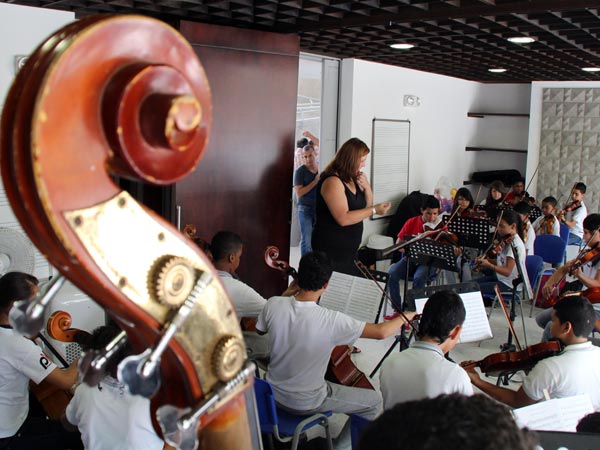 El Coro y Orquesta Desepaz les cantar�n a las mujeres de Aguablanca