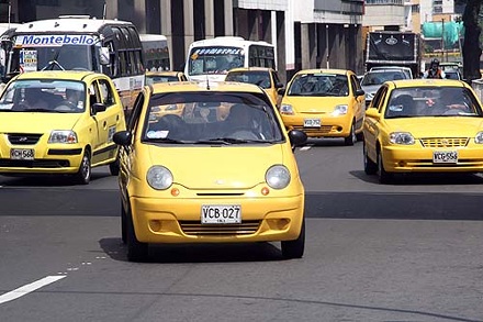 Autorizadas nuevas tarifas para taxis en Cali