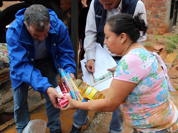 Ayudas a familias afectadas por desbordamiento de canal
