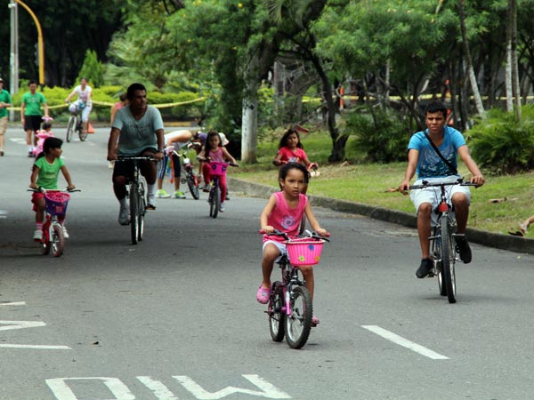 La ciudad disfrut� este domingo las ciclovidas comunitarias