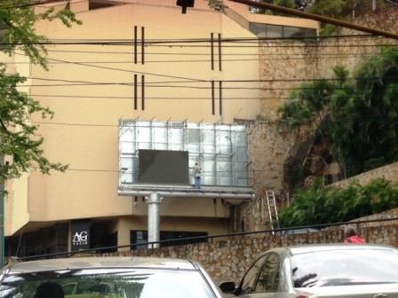 Apertura de licitaci�n para desmonte de vallas ilegales