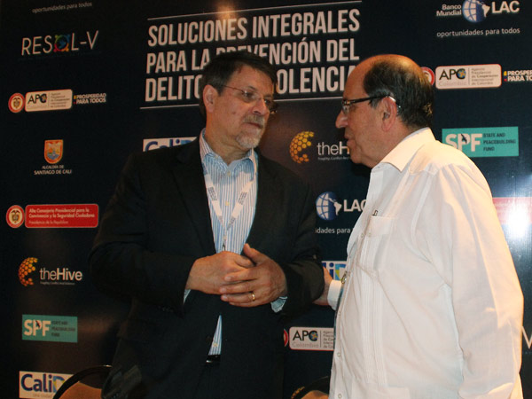 En conferencia de seguridad ciudadana, proponen red para trabajar soluciones que permitan prevenir el delitoo