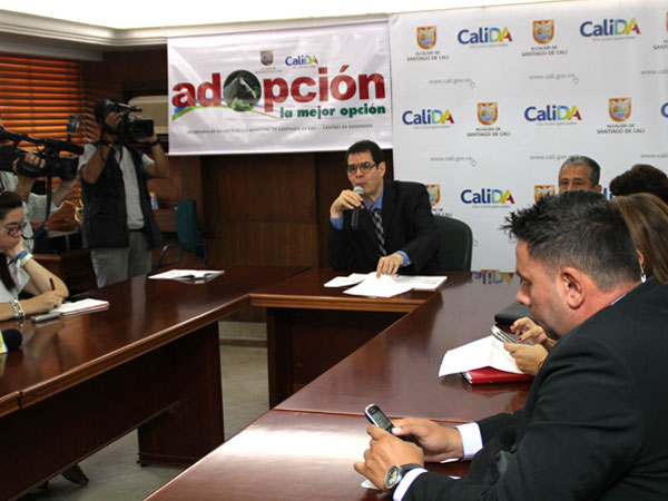 La Secretar�a de Salud de Cali explica en qu� consiste el proceso de adopci�n de equinos dentro de la sustituci�n de los carretilleros