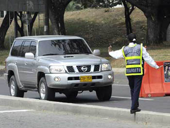 Metro Cali habilita carriles del costado oriental en el Puente del Comercio