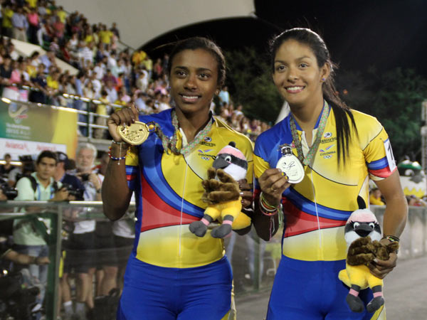 Las mujeres colombianas son todo un �b�lido� en el patinaje de velocidad